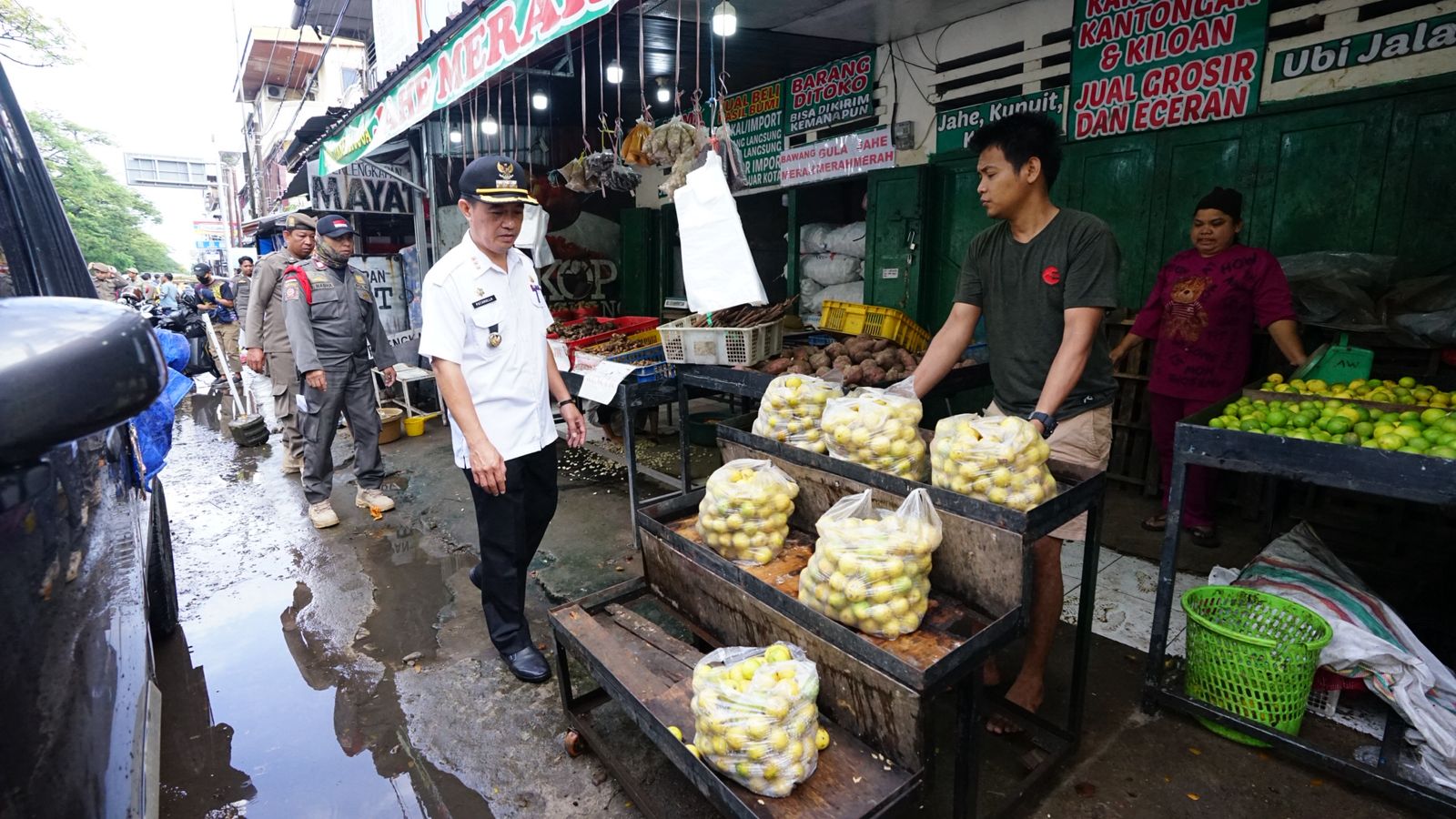 Lewat Dialog dan Relokasi, Pemkot Makassar Tata Lapak PKL Tanpa Konflik