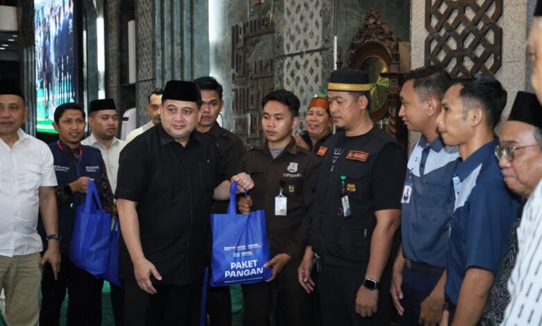 Genap Setahun Memimpin, Munafri Doa dan Muhasabah dalam Safari Ramadan di Al Markaz