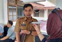 Permudah Warga, Camat Panakkukang Dorong Lurah Berinovasi Antar Dokumen Langsung