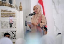 Kuota Haji Gowa Meningkat, Wamenhaj dan Bupati Gowa Lepas 1.421 JCH