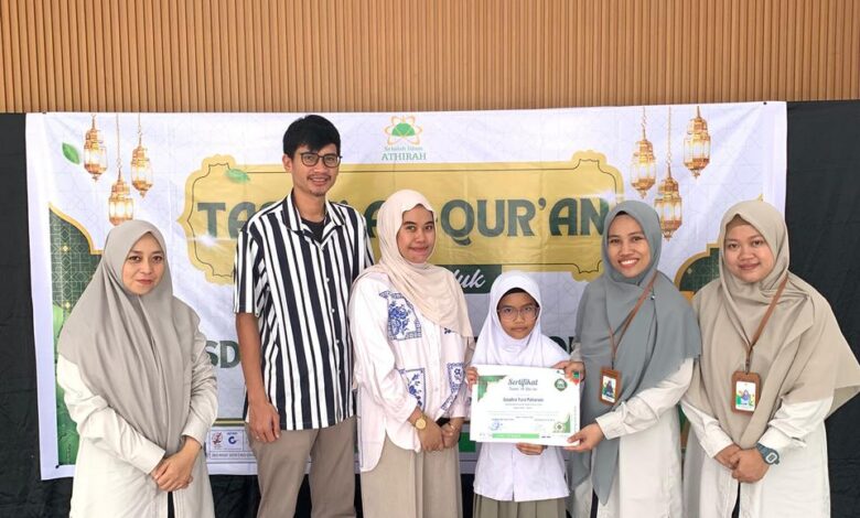 Tasmi’ Perdana SD Islam Athirah Bone, Siswi Kelas II Tuntaskan Hafalan Juz 30