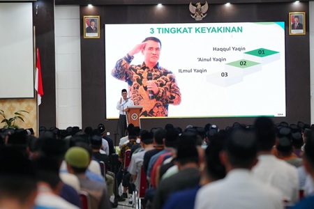 Pesan Amran Sulaiman untuk ASN Sulsel: Pimpin Diri Sendiri Sebelum Memimpin Orang Lain