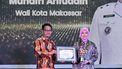 Wakil Wali Kota Makassar Aliyah Mustika Hadiri Malam Penganugerahan Golden Award JMSI