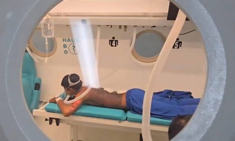 Gerak Cepat TNI AL, RSAL Jala Ammari Kodaeral VI Tangani Korban Kecelakaan Kapal Nelayan di Pelabuhan Paotere Makassar