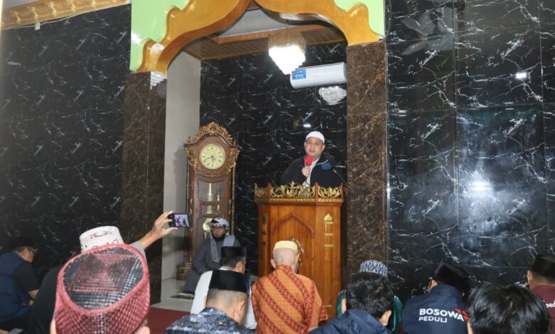 Lewat Salat Subuh, Wali Kota Makassar Rajut Sinergi dengan Masyarakat