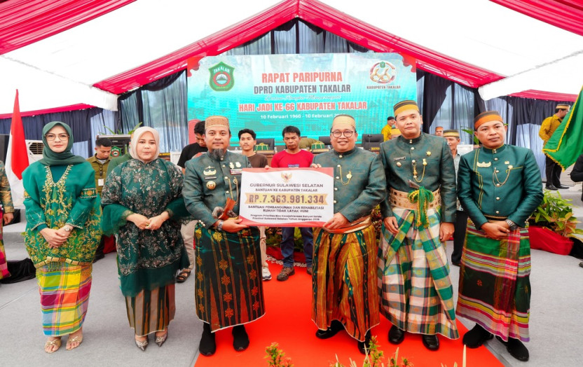 Kado HUT 66 Takalar dari Gubernur Andi Sudirman, Infrastruktur Jalan hingga Bantuan untuk Rakyat