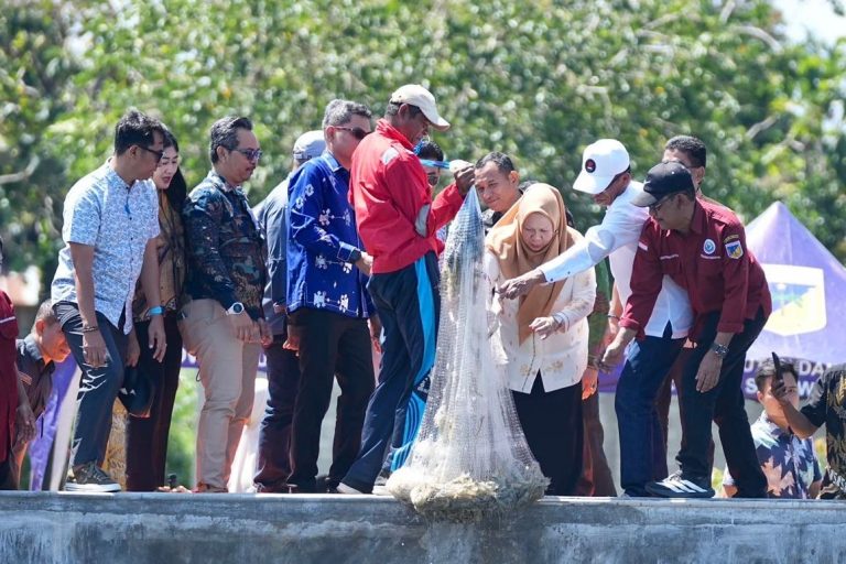 Budidaya Vaname Menjanjikan, Wakil Gubernur Sulteng Reny: Vaname Pilar Ekonomi Biru Daerah