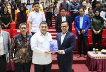 Wamendagri Apresiasi Gebrakan Munafri Ditahun Pertama Pimpin Kota Makassar