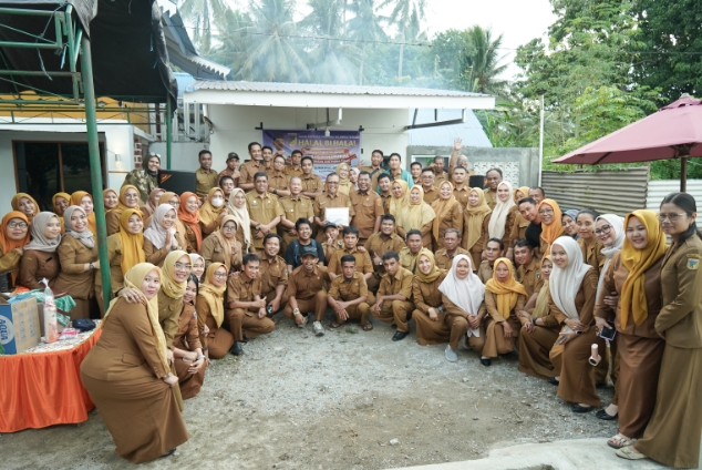 Halalbihalal Dinas Koperasi dan UKM Sulteng Dirangkaikan Pelepasan Purna Bakti ASN