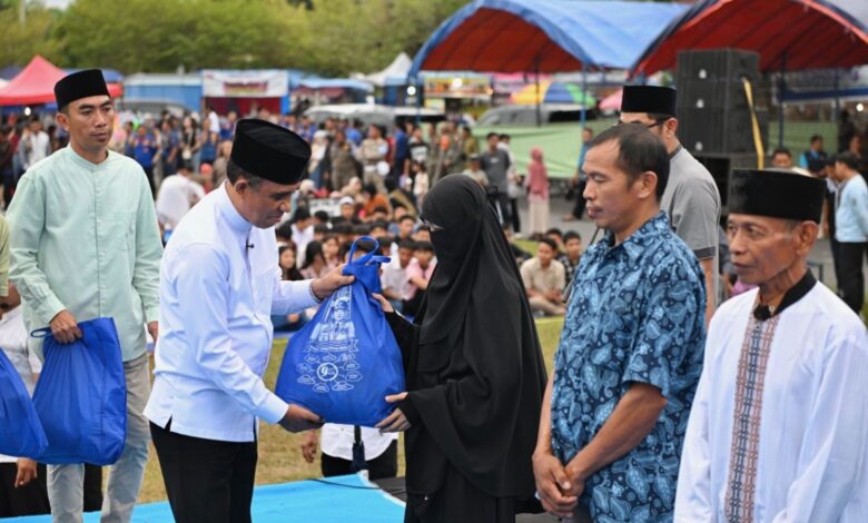 Pemberian Sembako dan Buka Puasa Bersama Warnai HUT ke-131 Kabupaten Poso
