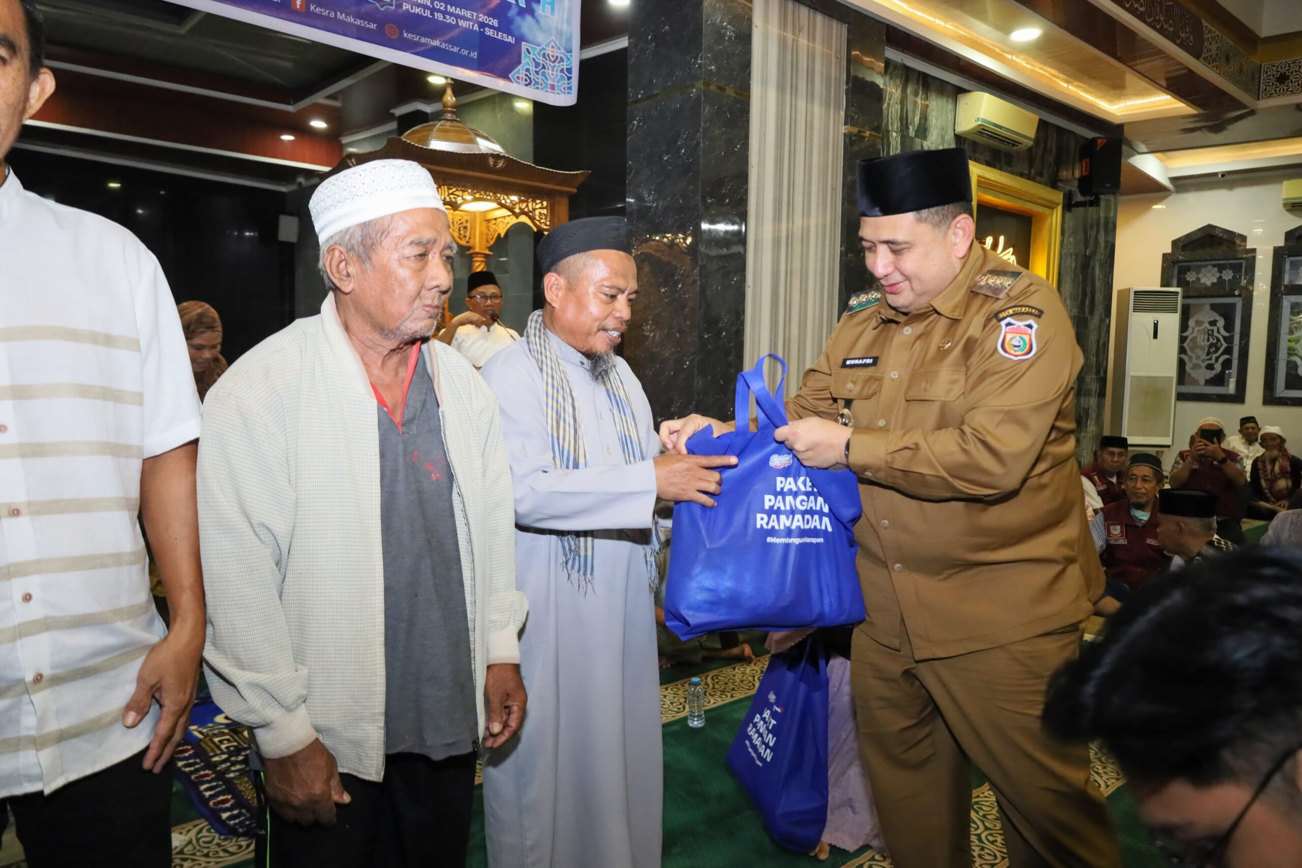 Safari Ramadan di Tamalanrea, Munafri: Masjid Harus Jadi Pusat Solusi Sosial