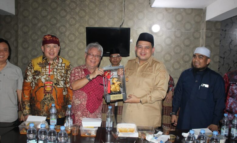 Buka Puasa di Festival Cap Go Meh, Munafri Tekankan Makassar Kota Toleran dan Harmonis