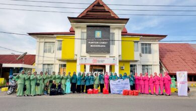 Wujud Sinergi Tanpa Batas: Tripika, PKK, Bhayangkari, dan Persit Marioriawa Gelar Aksi Sosial Ramadan