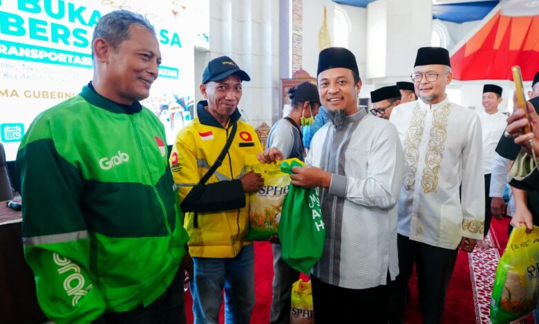 Gubernur Andi Sudirman Buka Puasa Bersama Ribuan Insan Transportasi di Masjid Kubah 99
