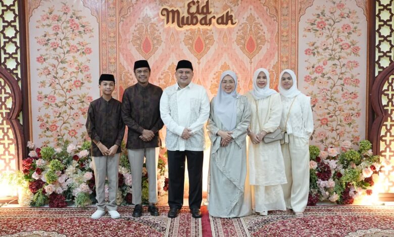 Open House, Wali Kota Munafri Bersama Ketua TP PKK Sambut Warga Bersilaturahmi di Rujab