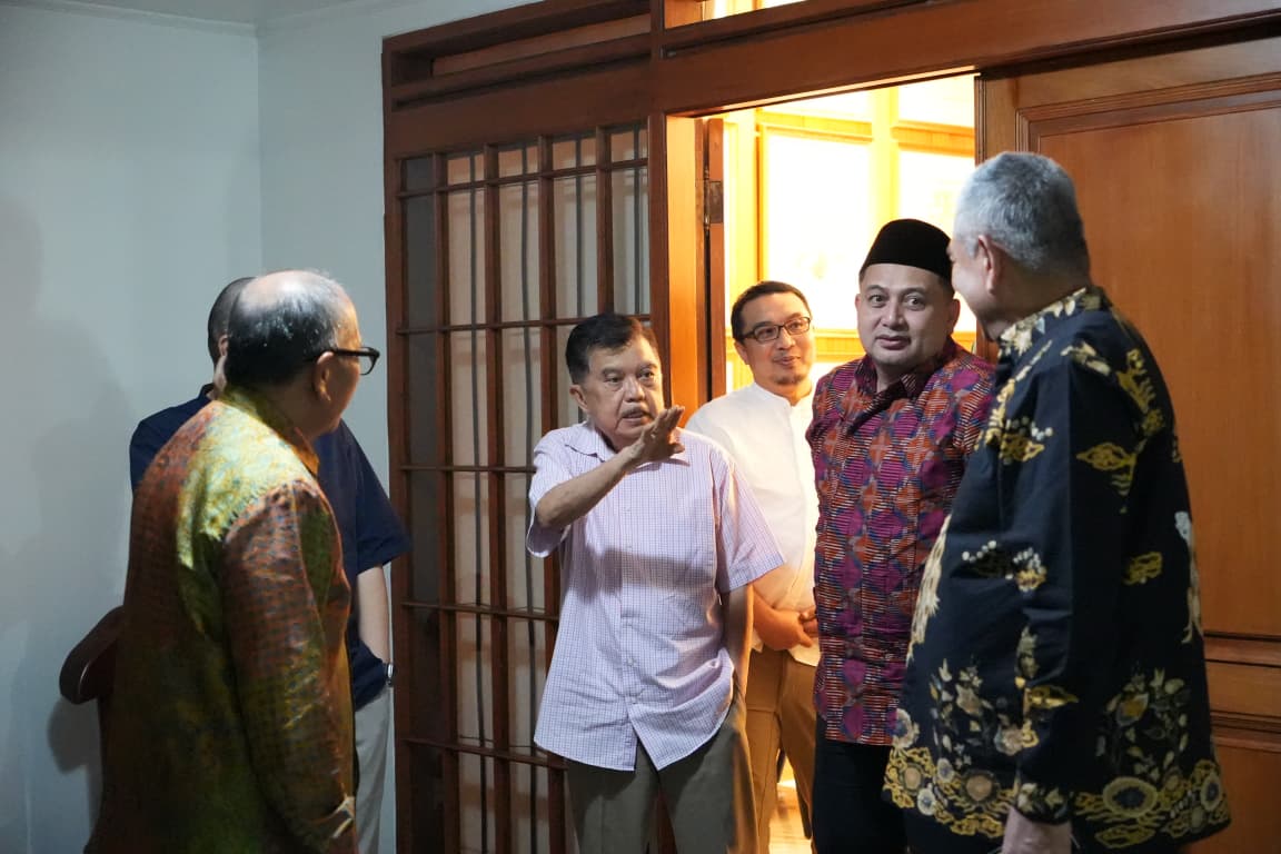 Munafri bersama Melinda Sowan ke JK, Rawat Silaturahmi di Momentum Idulfitri