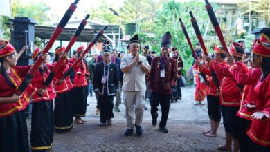 Hadiri Musyawarah Adat Padoe, Bupati Irwan Tekankan Persatuan