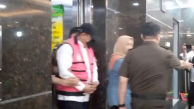 Kejati Sulsel Tahan Mantan Pj Gubernur Bahtiar Baharuddin dalam Kasus Korupsi Bibit Nanas Rp60 Miliar