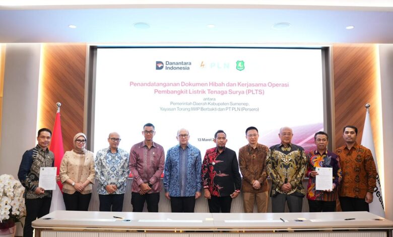Danantara Indonesia Inisiasi Hibah PLTS Sumenep ke Pemda, PLN Siap Suplai Listrik Bersih Bagi 2.000 KK