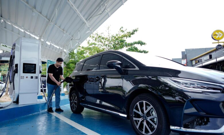 Pemudik Pengguna EV-2 Wajib Tahu Perbedaan Tipe EV Charger, Sesuaikan dengan Kapasitas Baterai Kendaraan Anda!