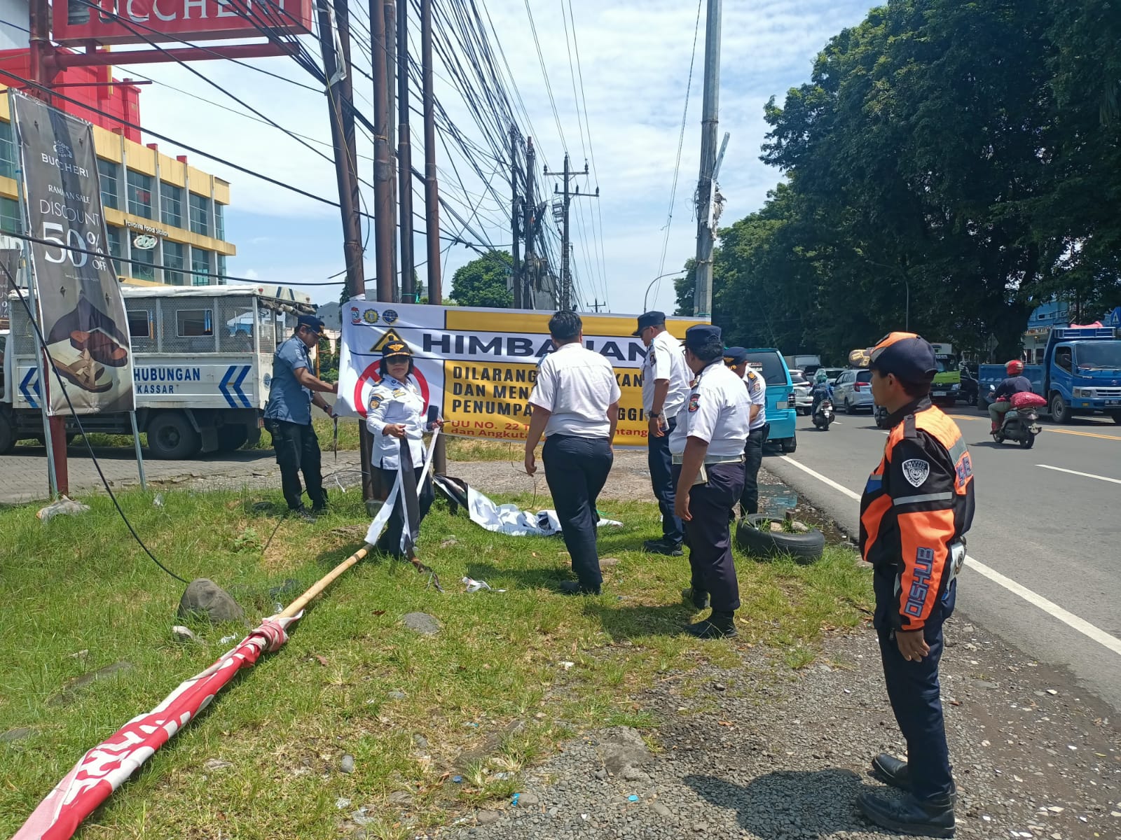 Puluhan Tahun Picu Kemacetan, Terminal Bayangan di Perintis Makassar Akhirnya Ditertibkan