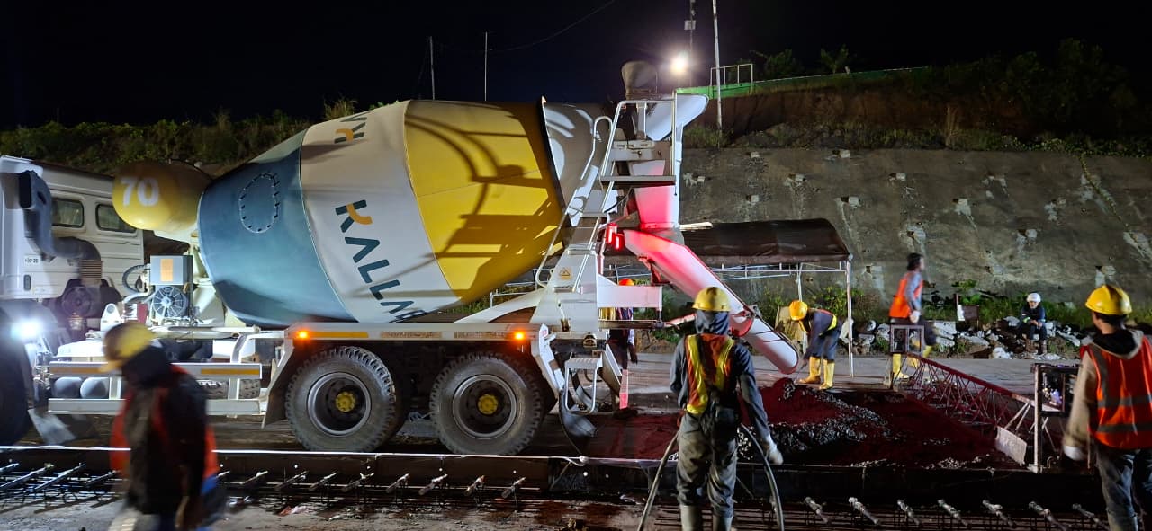 Kalla Beton Suplai 78 Ribu m³ Beton untuk Proyek Jalan dan Embung KIPP IKN