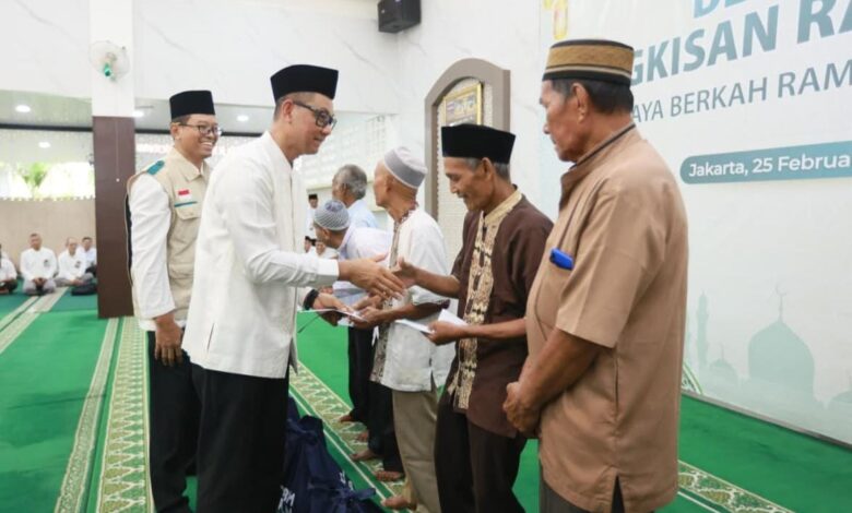 Berbagi Berkah Sepanjang Ramadan 1447 H, YBM PLN Salurkan 45 Ribu Paket Bingkisan