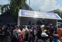 Warga Antusias Serbu Pasar Murah Pemkot Makassar