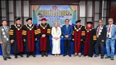 Sekprov Sulteng Resmi Menyandang Gelar Doktor, Gubernur Anwar Hafid Jadi Penguji Kehormatan di Sidang Ujian Promosi