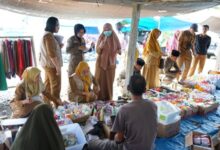 Sidak Pasar Angkona, Tim Pengawas Obat dan Makanan Luwu Timur Minta Penjual Bijak Memilih Produk Aman Bagi Konsumen