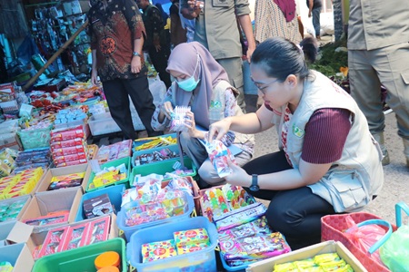 TKPOM Luwu Timur Razia 11 Hari, Awasi Obat-Makanan Tak Layak Jual