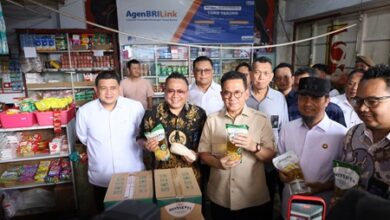 Jelang Idulfitri, Wali Kota Makassar dan Mendag Sidak Harga Bahan Pokok di Pasar Terong