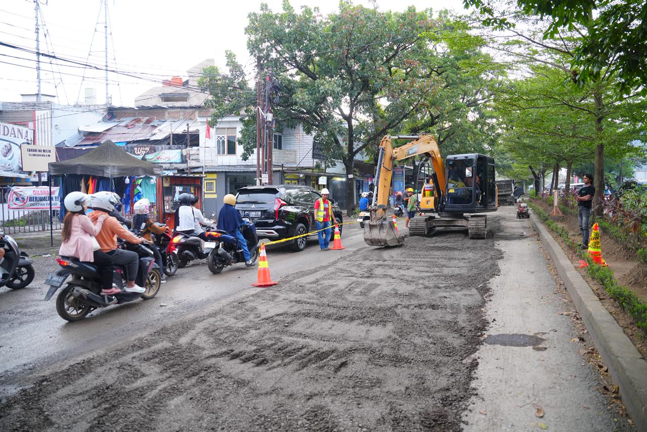Pemprov Sulsel Lanjutkan Perbaikan Jalan ke Aroepala, Terapkan Sistem Buka-Tutup Lalu Lintas