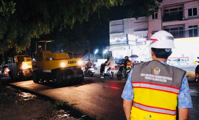Pemprov Sulsel Kebut Pengaspalan Malam Hari, Polusi Debu Keluhan Warga Teratasi