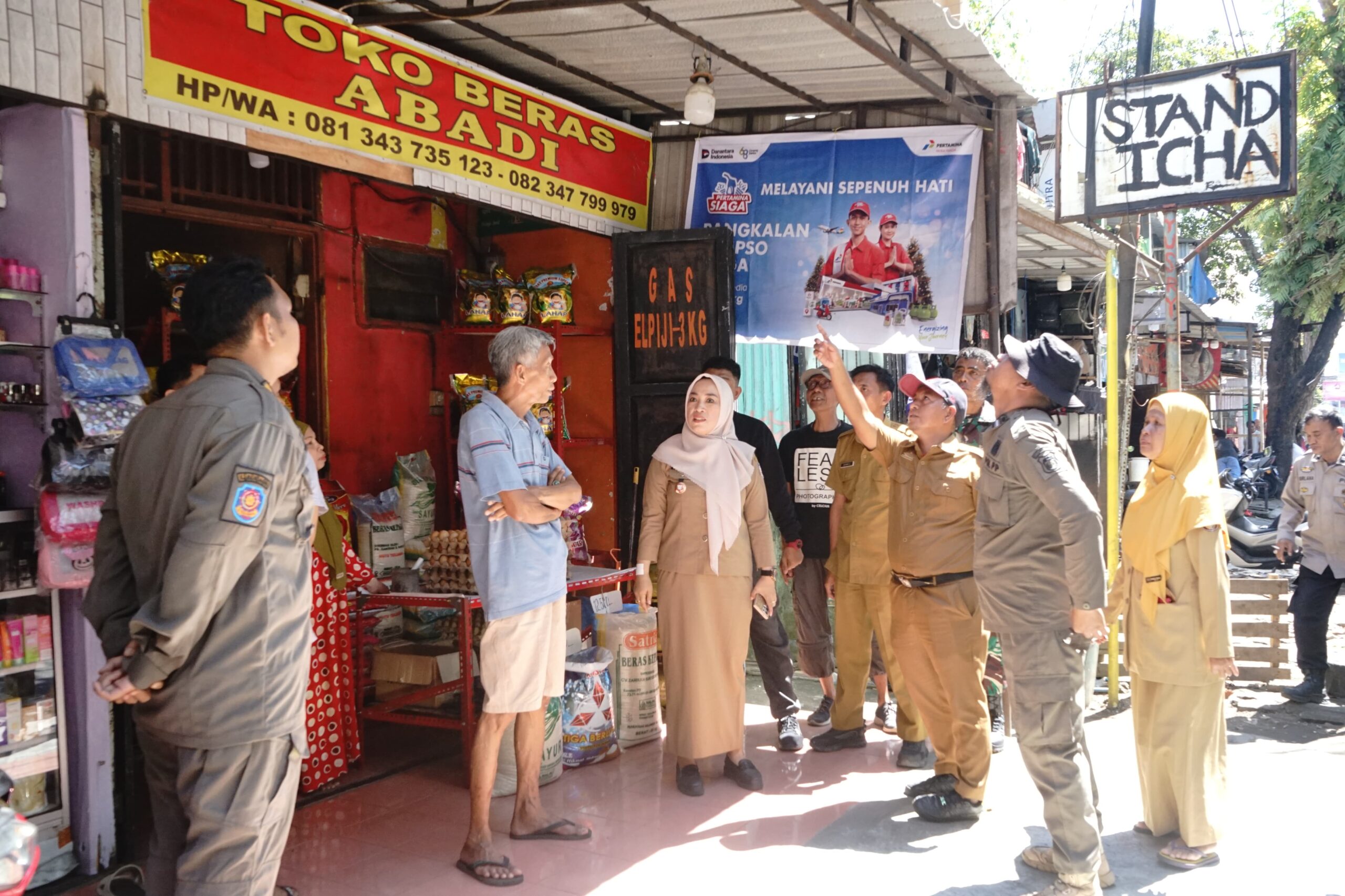 Penataan Kota, Pemkot Makassar Tertibkan 27 Lapak PKL Berdiri di Kecamatan Tallo