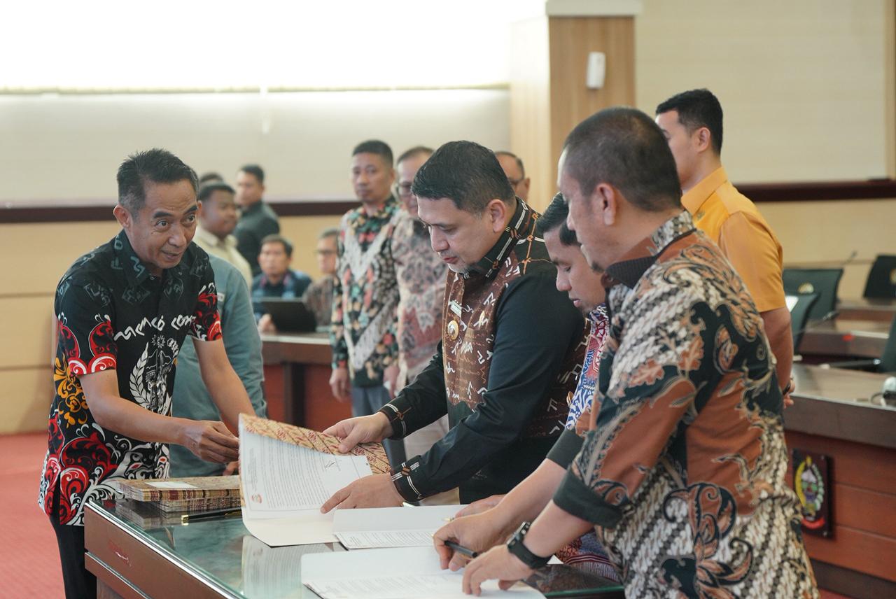 Hadiri Rakor Strategi KIE, Wali Kota Munafri Tegaskan Komitmen Atasi Sampah Makassar