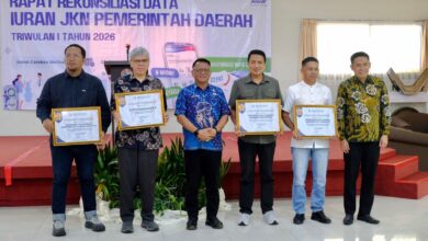 Komitmen Dukung Program JKN, Pemkab Gowa Terima Penghargaan BPJS Kesehatan Cabang Makassar
