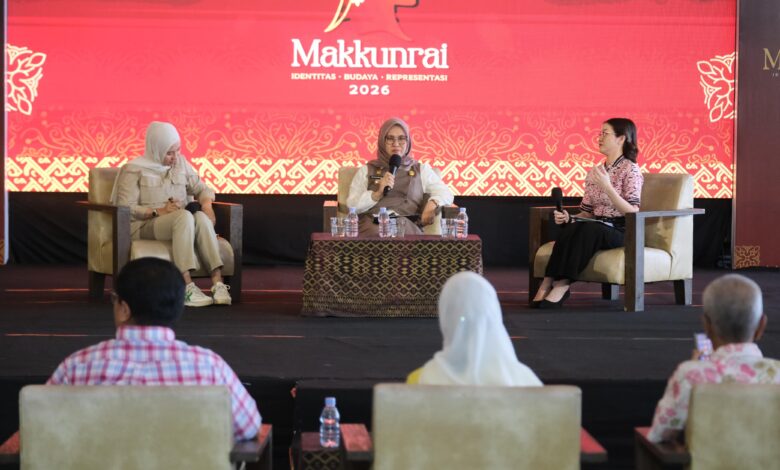 Bupati Gowa Tegaskan Peran Strategis Perempuan di Talkshow “Makkunrai”
