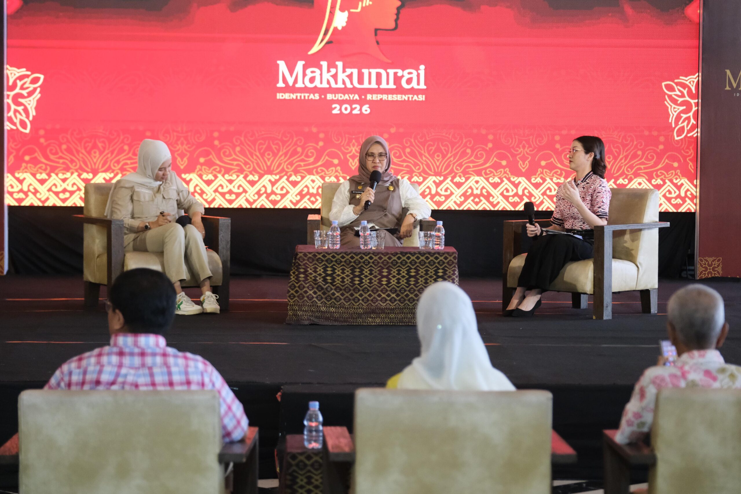 Bupati Gowa Tegaskan Peran Strategis Perempuan di Talkshow “Makkunrai”