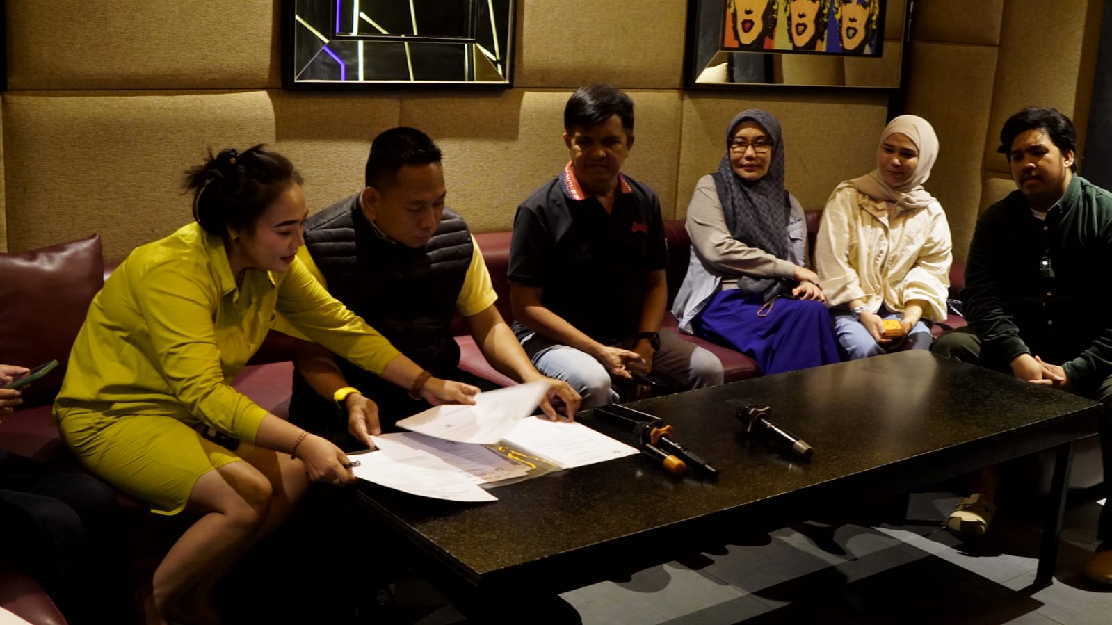 Komisi B DPRD Makassar Sidak Toko Minol dan THM, Pastikan Izin dan Pajak Tertib