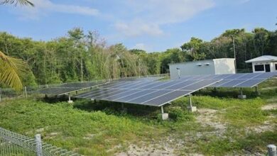 Melintasi Ombak Demi Listrik, Perjuangan Terangi Kepulauan Madura