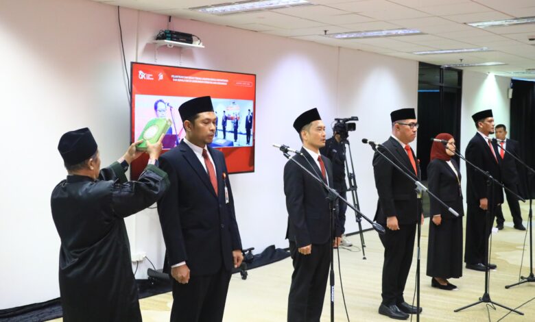 OJK Lantik Sejumlah Pejabat Strategis, Perkuat Pengawasan Sektor Jasa Keuangan