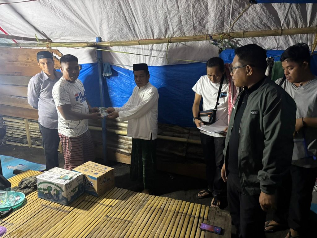 LAZ Hadji Kalla Salurkan Voucher Belanja untuk Korban Kebakaran di Polewali Mandar