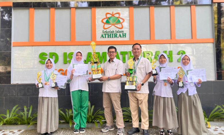 SD Islam Athirah 2 Bukit Baruga Raih Juara Umum Athirah Islamic Olympiad Vol. III