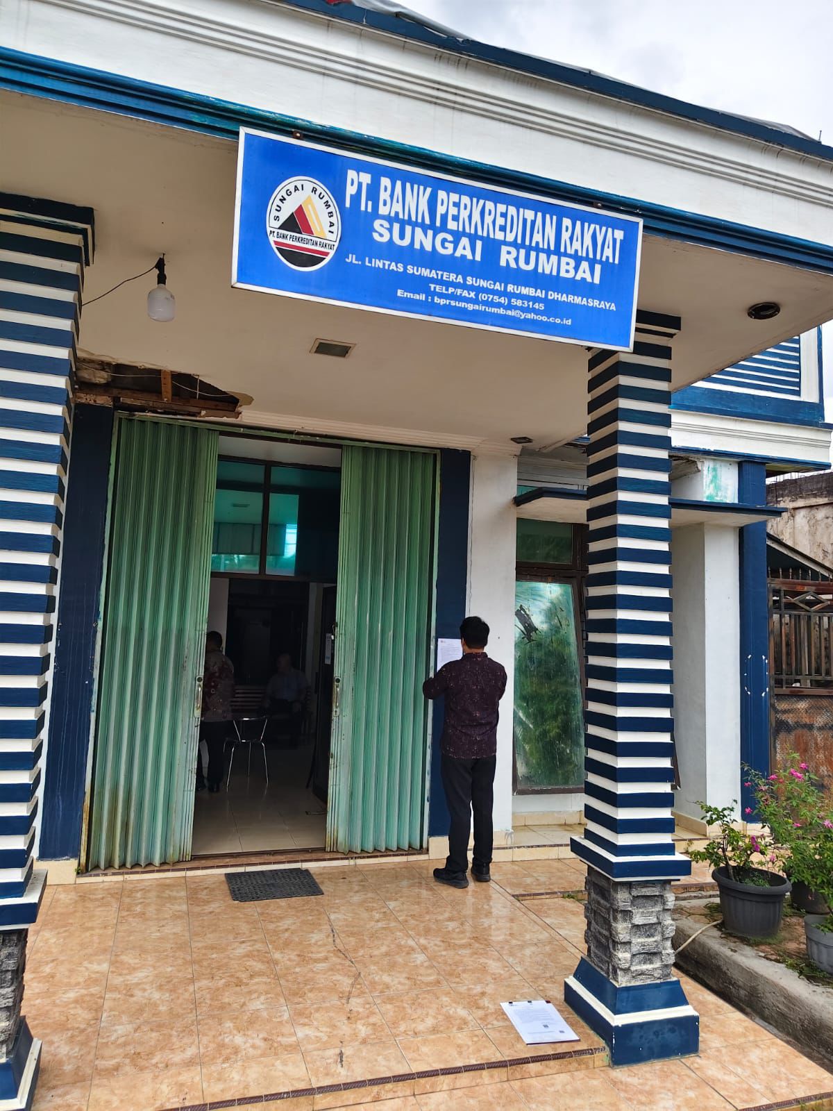 OJK Cabut Izin Usaha BPR Sungai Rumbai, LPS Lakukan Likuidasi