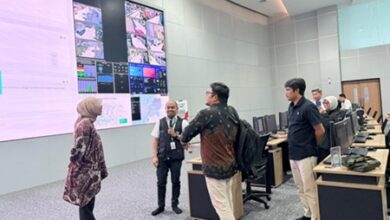 Matangkan Peluncuran Aplikasi Aduan dan Layanan Darurat 112, Kominfo Lutim Kunjungi War Room Kota Makassar