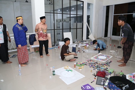 Pastikan Kenyamanan, Bupati Irwan Kunjungi Pemondokan Kafilah Luwu Timur Usai Pembukaan MTQ Sulsel