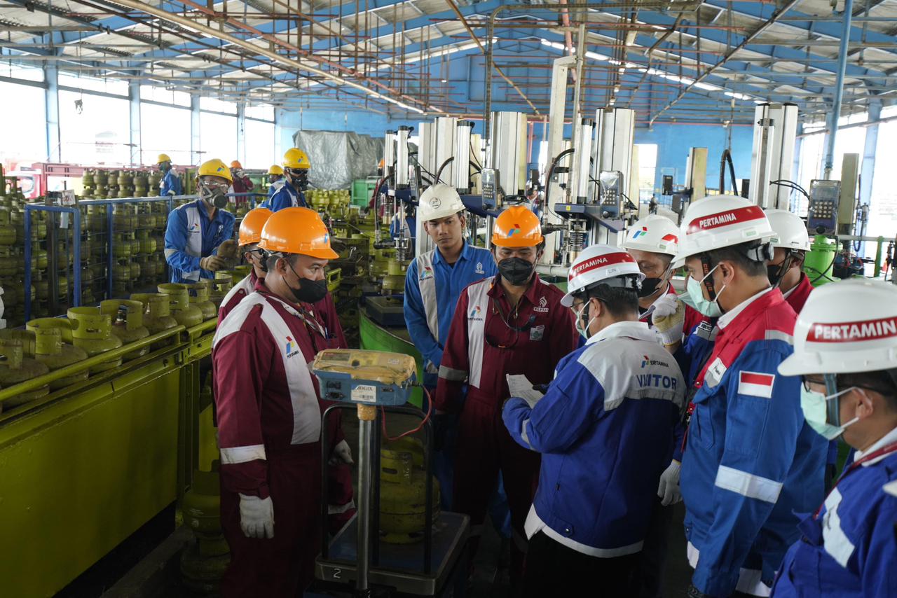 Pertamina Patra Niaga Regional JBB Bersama Ditjen Migas Tinjau Lembaga Penyalur LPG, Pastikan Rantai Pasokan Terjaga