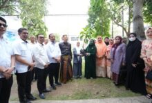 PKK Goes to School di SMA Negeri 1 Soppeng, Salurkan Bibit Tanaman Produktif