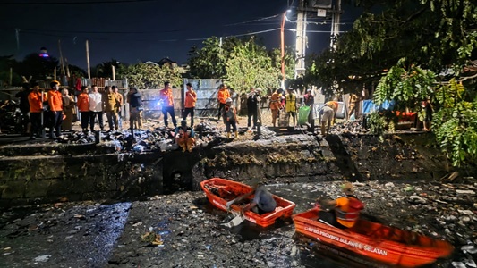Instruksi Wali Kota Makassar, Tim Gabungan BPBD Tuntaskan Sampah Kanal dalam Waktu Singkat